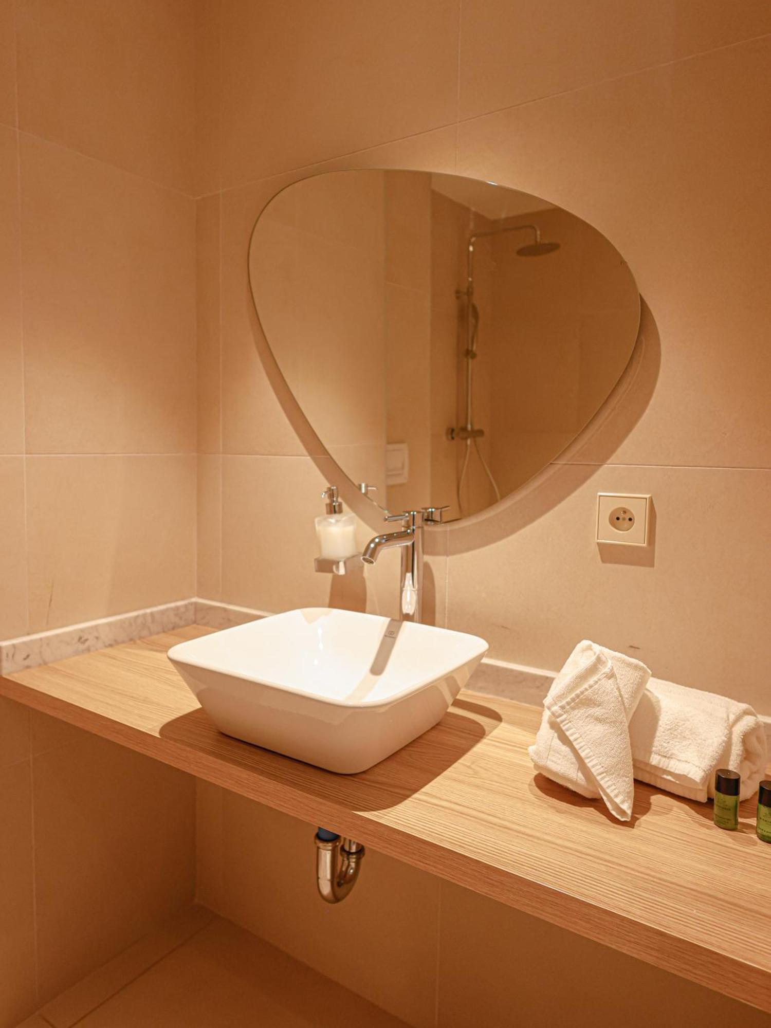 Ibis Styles Mayotte Aeroport Pamandzi エクステリア 写真
